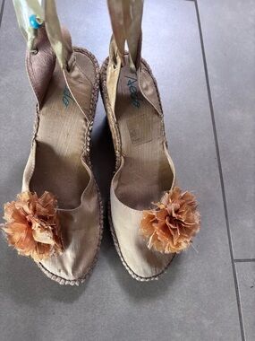 AEDO hand made espadrilles with pom pom, used in good condition, 38(8)
